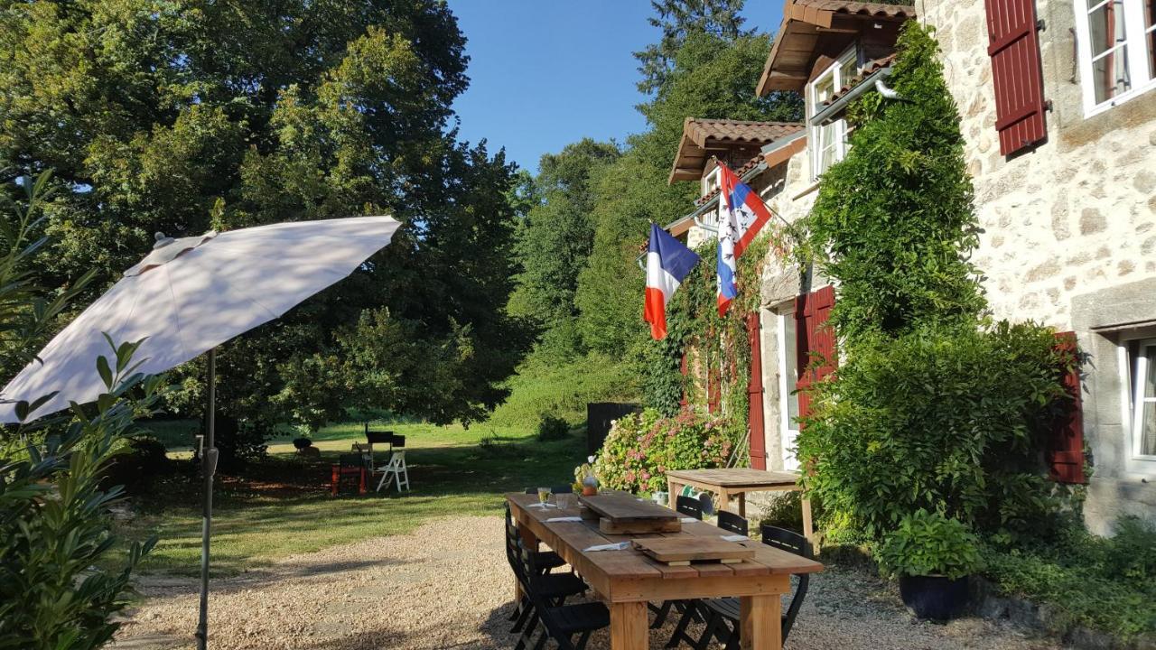 Le Moulin De Pensol - Gites Exterior foto